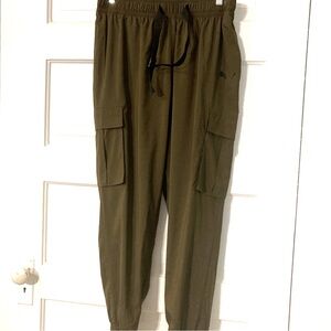 Puma Drycell Cuffed Joggers L